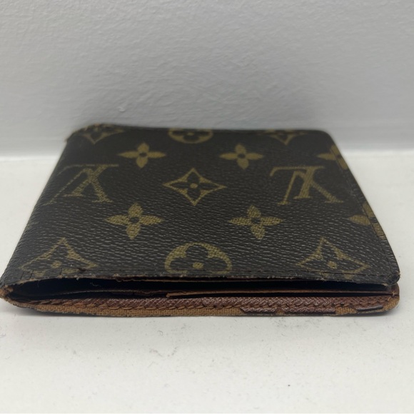Louis Vuitton Wallet - Picture 7 of 15